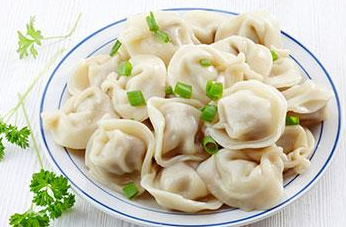 怎么煮餃子才能讓餡熟透，又不會(huì)煮破皮？